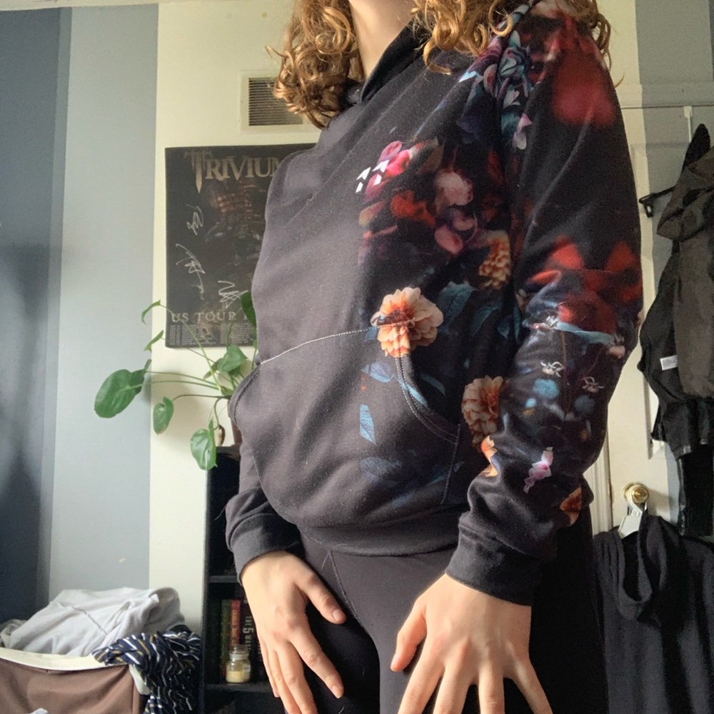 VERY lightly worn fleece-lined sweatshirt